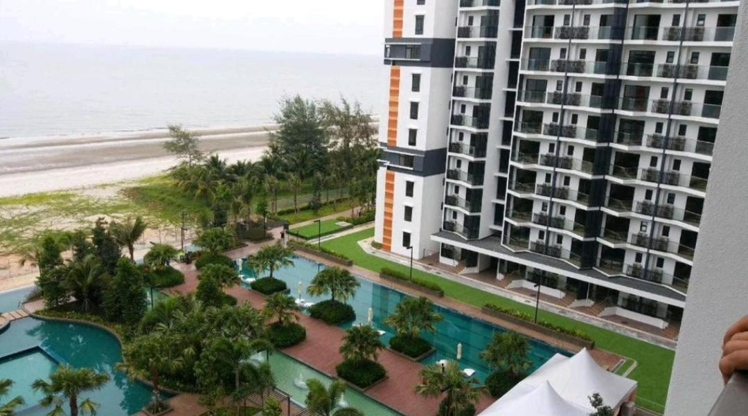 Timurbay Seafront Residence By Hardinahomes Куантан Екстер'єр фото